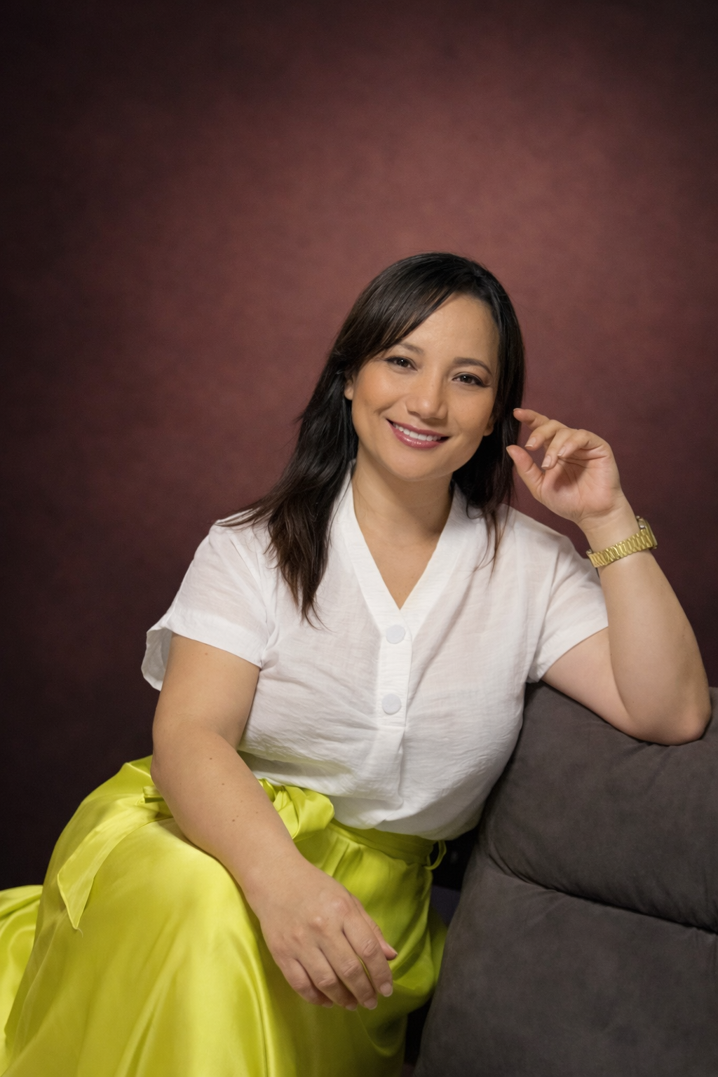 Adriana acompañando